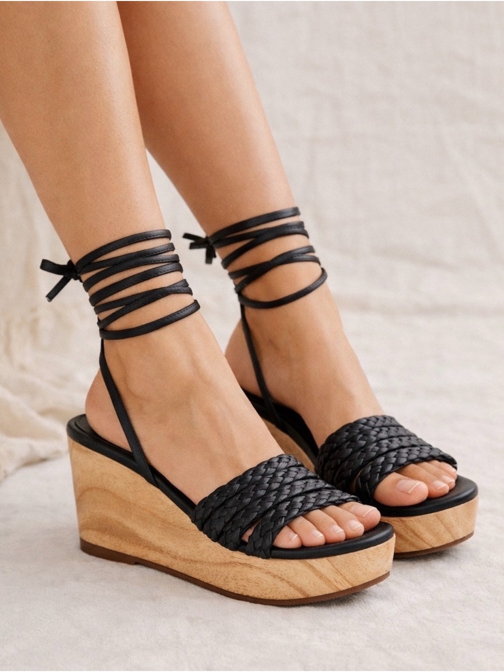Kaanas Sofia Wedge wrap sandal